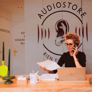 Conseils d'entretien appareils auditifs 94